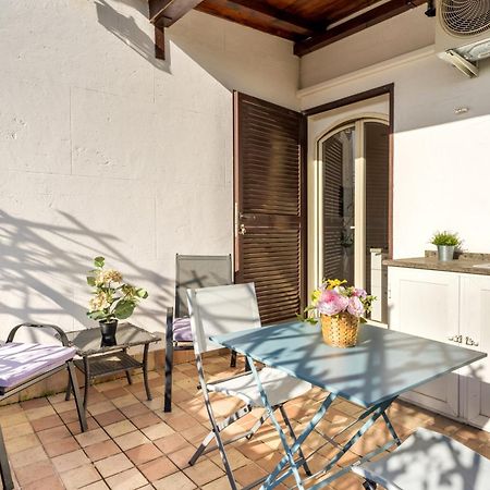 Welcome Dhome - Cozy Penthouse With St. Peter View Rom Eksteriør billede