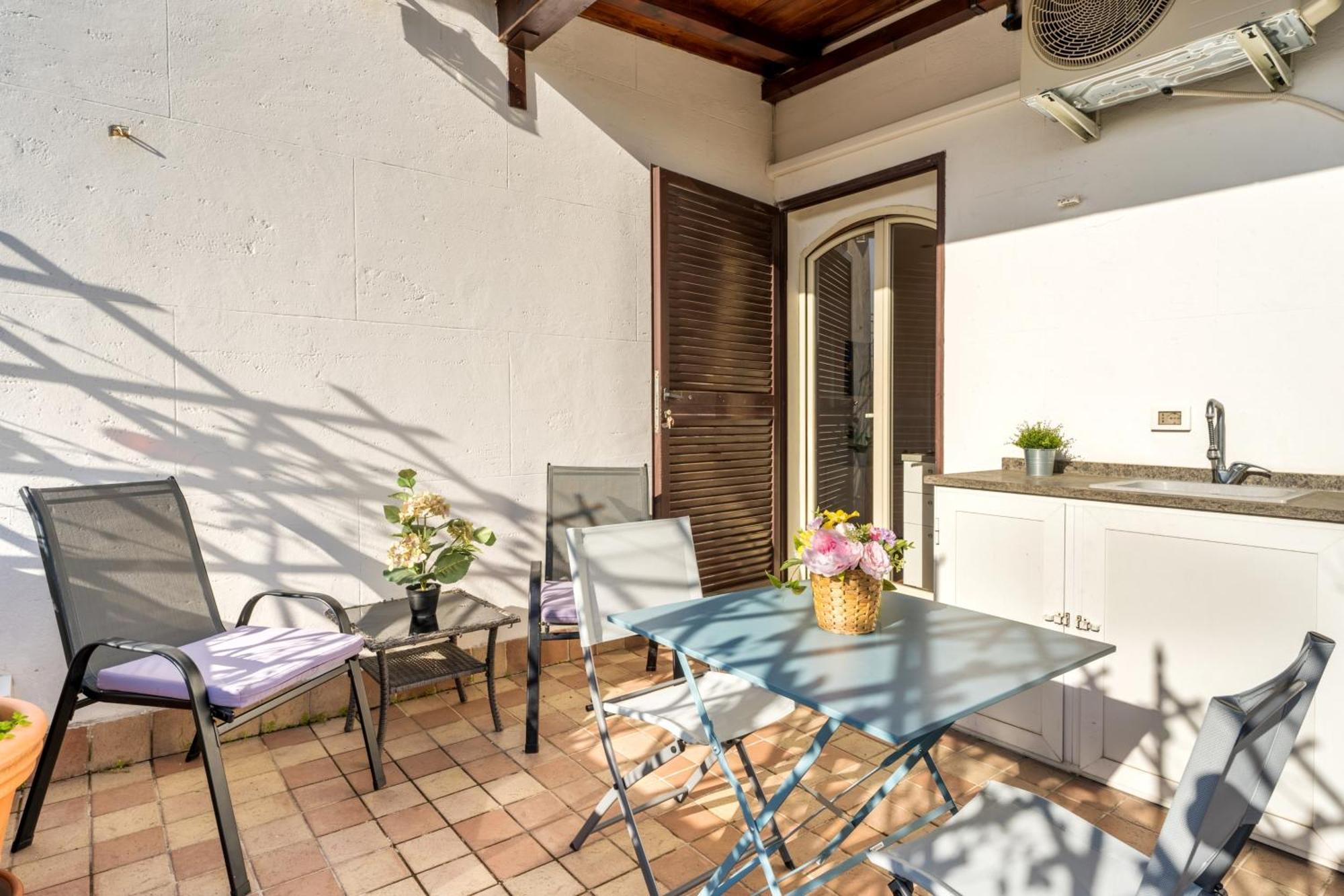 Welcome Dhome - Cozy Penthouse With St. Peter View Rom Eksteriør billede